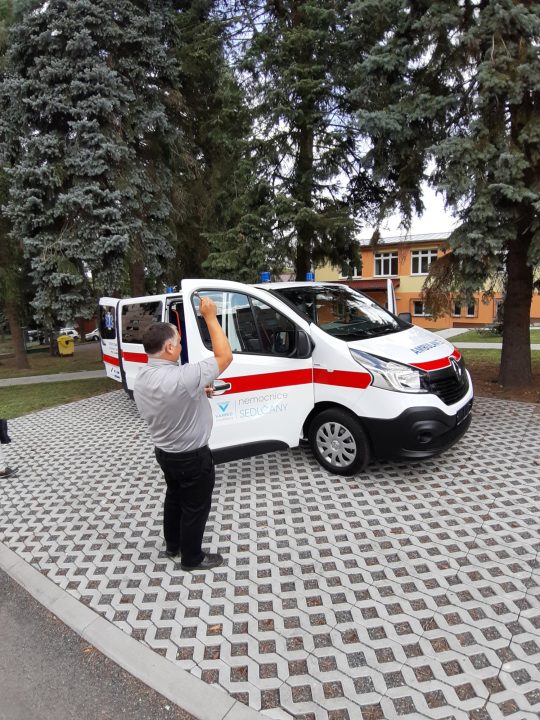 Požehnání sanitního vozu